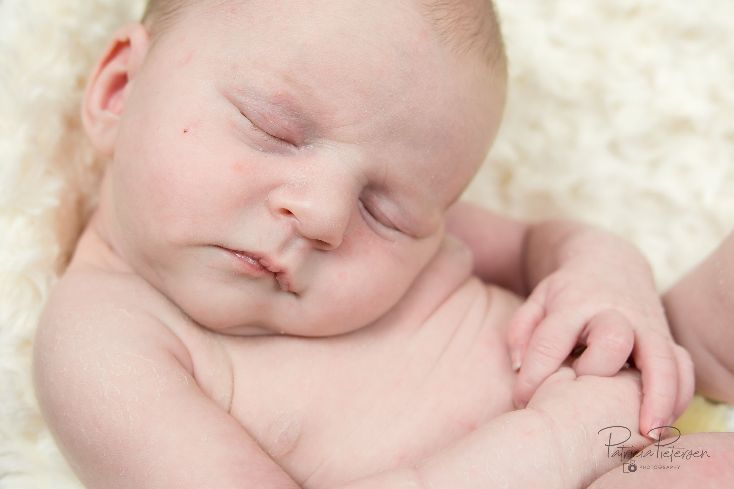 Newborn Portret Baby Kinderen Reportage Fotografie Fotograaf Lelystad Flevoland Oktober Patricia Pietersen Photography  (11)