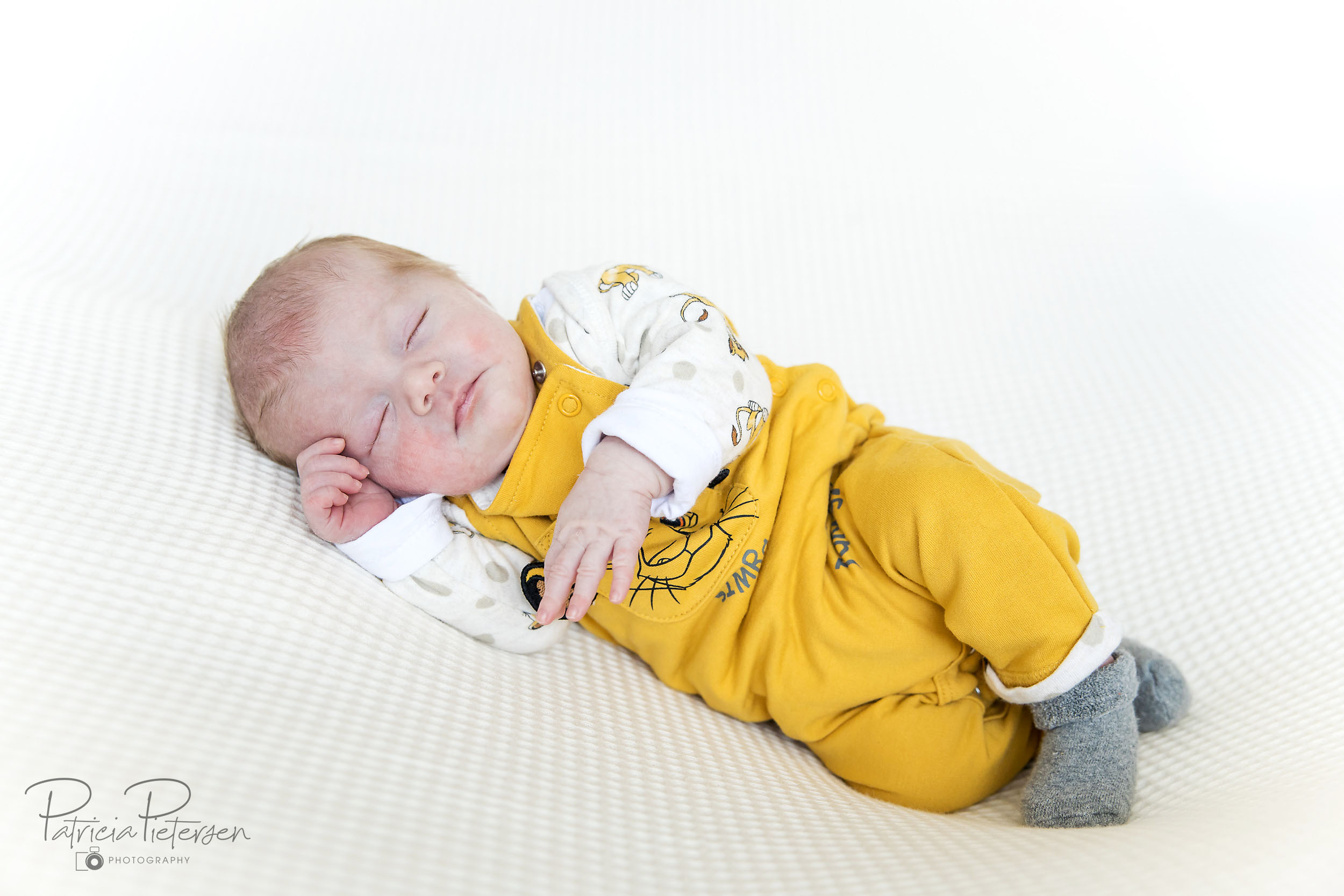 Newbornfotografie Babyfotografie Fotoreportage Familie Baby Newborn Fotografie Fotograaf Lelystad Flevoland Lifestyle Aiden Patricia Pietersen Photography (5)